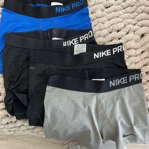 NIKE PROS